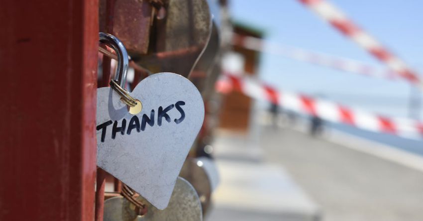 Gratitude - Silver-colored Heart Lock Bridge